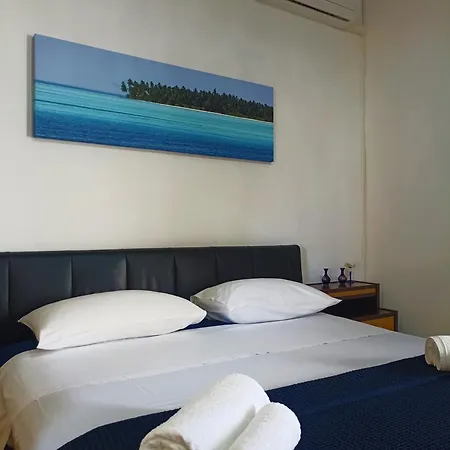 Laura Апартаменты Пула