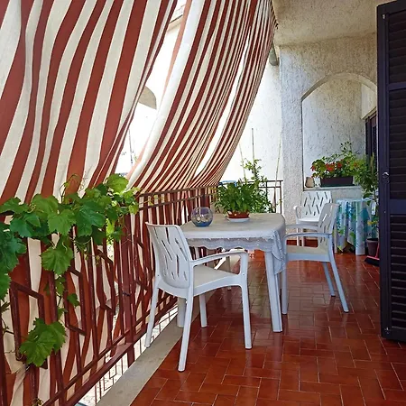 Апартаменты Laura *